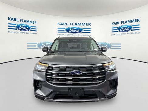 New 2026 Ford Explorer Active RWD image 6