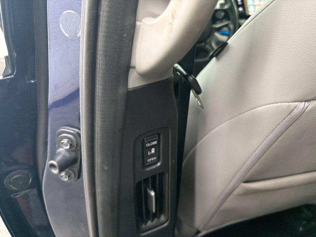 Used 2023 Honda Odyssey Touring image 24