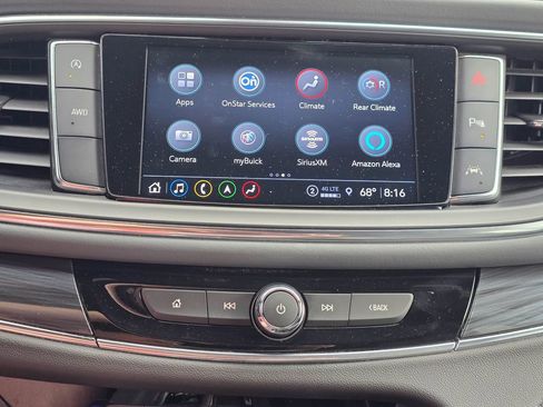 Used 2024 Buick Enclave Premium AWD/4WD image 16