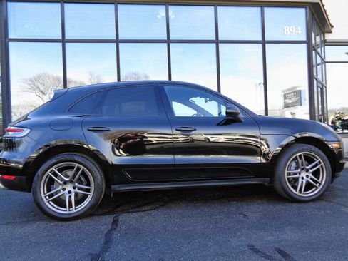 Used 2020 Porsche Macan AWD image 4