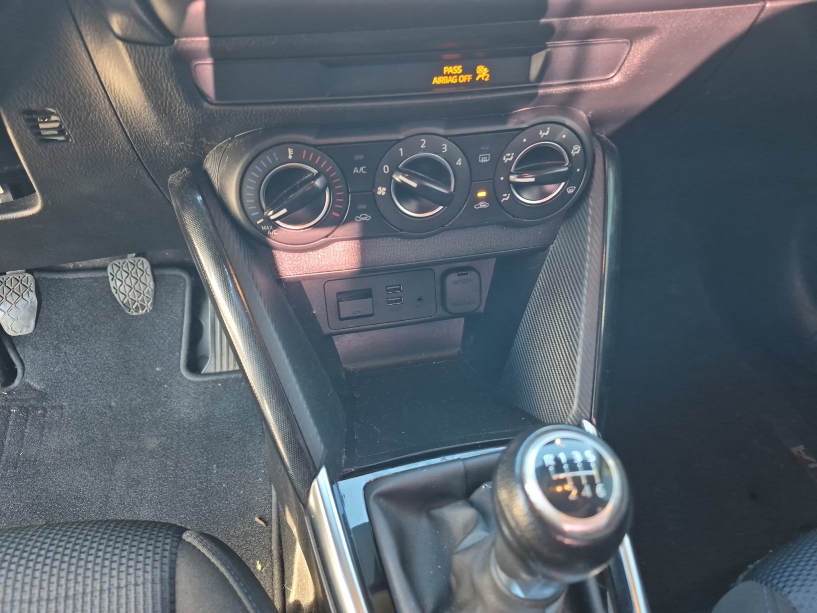 Used 2018 Toyota Yaris iA FWD image 12