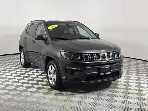 Used 2020 Jeep Compass Latitude w/ Popular Equipment Group FWD image 3