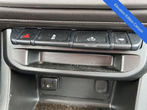 Used 2022 GMC Canyon Elevation image 16