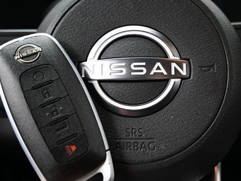 Used 2025 Nissan Pathfinder SV AWD/4WD image 31