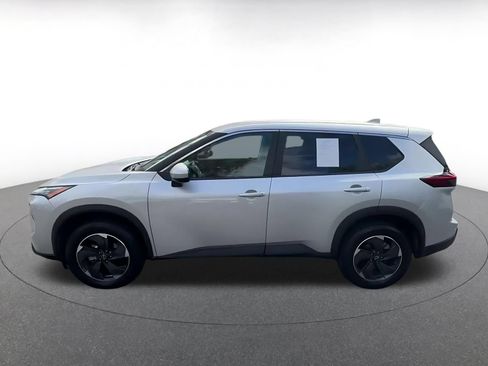 Used 2025 Nissan Rogue SV AWD/4WD image 7
