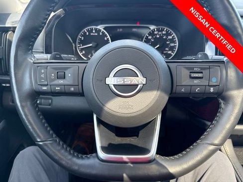 Certified 2024 Nissan Pathfinder SL w/ SL Premium Package AWD/4WD image 11