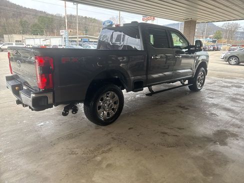 New 2026 Ford F250 Lariat w/ Lariat Premium Package AWD/4WD image 4