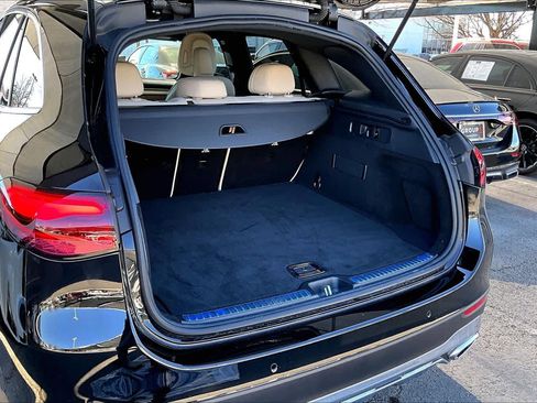 Certified 2025 Mercedes-Benz GLC 300 GLC 300 image 37