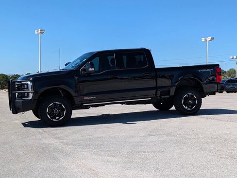 Certified 2025 Ford F250 Lariat w/ Lariat Ultimate Package AWD/4WD image 5