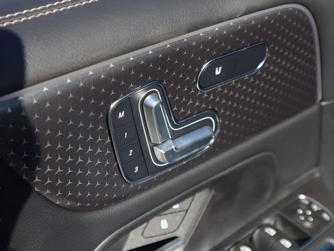 New 2026 Mercedes-Benz GLB 250 4MATIC image 27