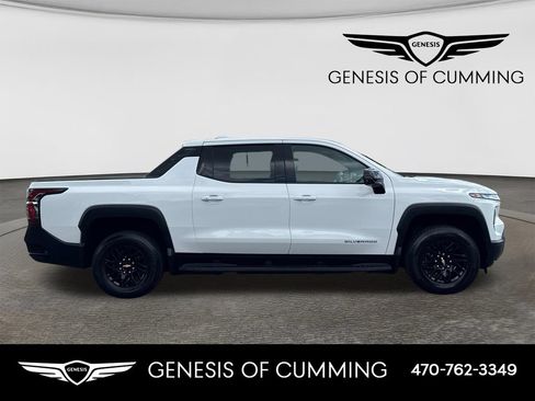 Used 2025 Chevrolet Silverado EV LT AWD/4WD image 8