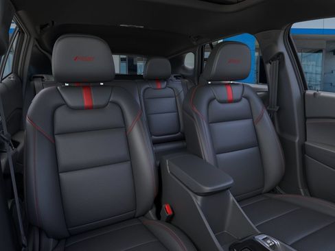 New 2026 Chevrolet Trax RS w/ Sunroof Package FWD image 16