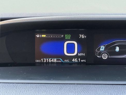 Used 2018 Toyota Prius Three FWD image 23