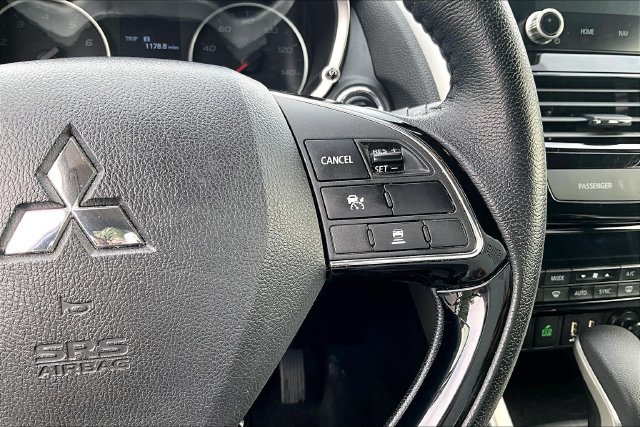 Used 2025 Mitsubishi Eclipse Cross SE AWD/4WD image 12