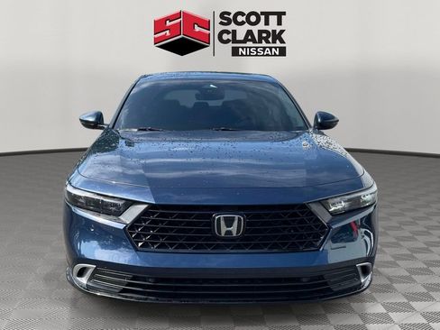 Used 2024 Honda Accord Touring image 2