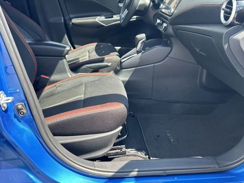 Used 2023 Nissan Versa SR w/ Trunk Package image 14