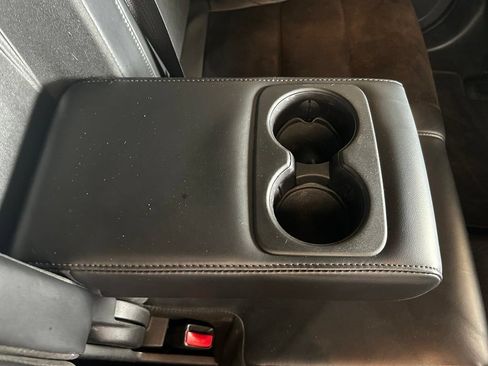 Used 2017 Jeep Grand Cherokee Altitude RWD image 28