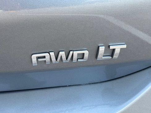 Used 2024 Chevrolet Equinox LT AWD/4WD image 6