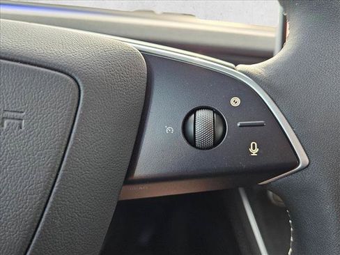 Used 2026 Tesla Model Y 2WD image 22