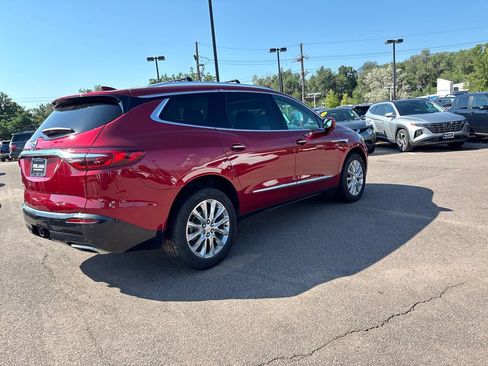 Used 2020 Buick Enclave Essence w/ Sound and Sites Package AWD/4WD image 19
