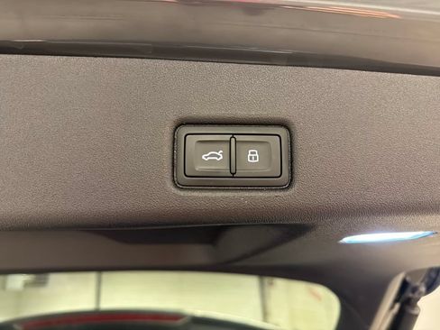 Used 2025 Audi Q5 Premium Plus AWD/4WD image 15