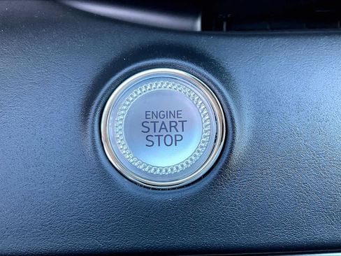 Used 2025 Genesis GV70 2.5T w/ Advanced Package image 34