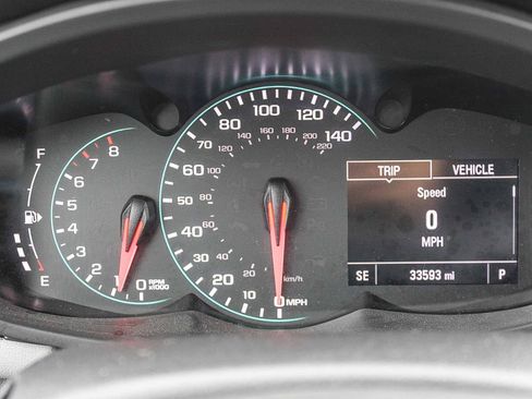 Used 2022 Chevrolet Trax LT w/ LT Convenience Package image 24