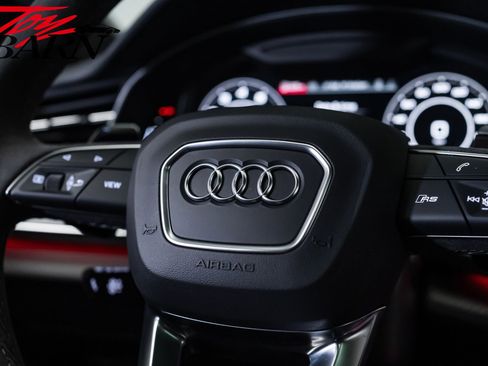 Used 2025 Audi RS Q8 performance AWD/4WD image 33