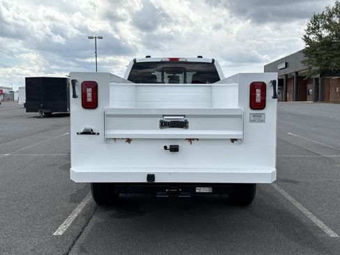 New 2025 Ford F350 XL w/ XL Chrome Package image 3