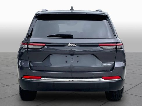 Used 2023 Jeep Grand Cherokee Laredo X RWD image 5