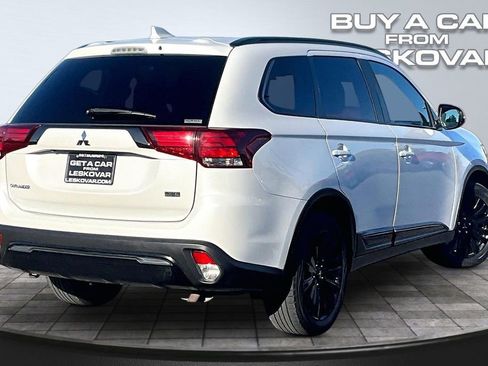 Used 2020 Mitsubishi Outlander LE AWD/4WD image 13