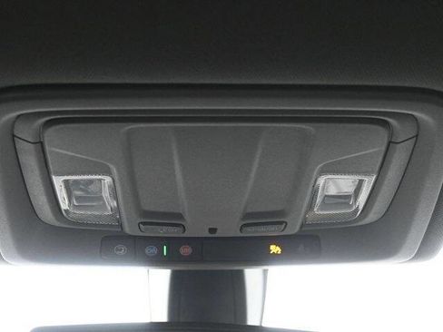 Used 2021 GMC Sierra 1500 Elevation image 17