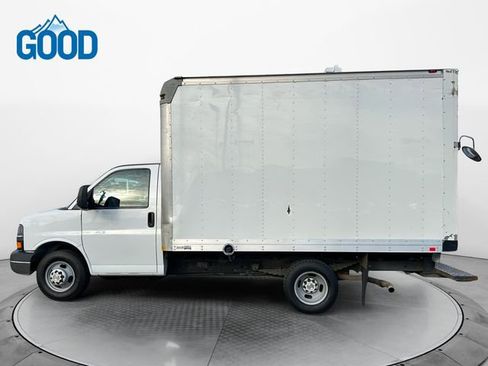 Used 2014 Chevrolet Express 3500 w/ Chrome Appearance Package image 2