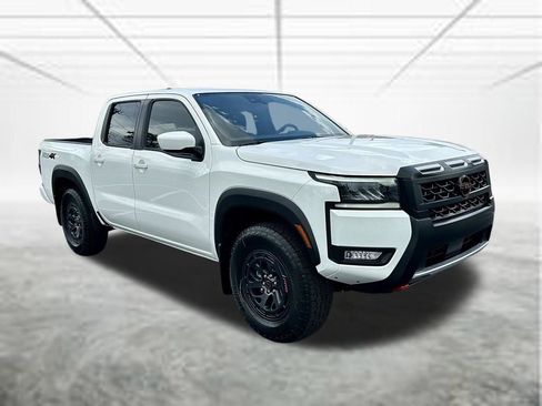 New 2026 Nissan Frontier PRO-4X w/ Tow Package AWD/4WD image 3