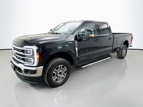 Used 2023 Ford F250 Lariat image 3