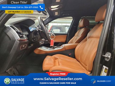 Used 2019 BMW X5 xDrive50i w/ Executive Package AWD/4WD image 9