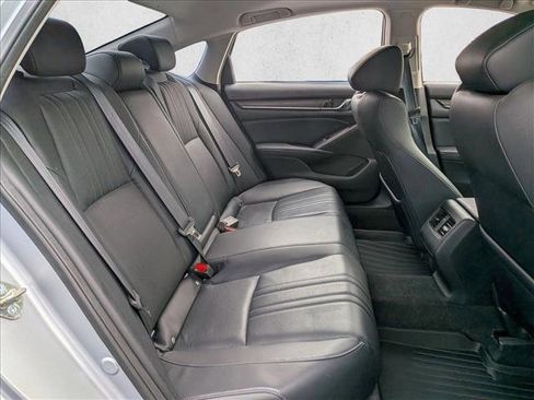 Used 2018 Honda Accord EX-L image 18