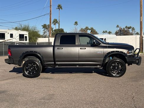 Used 2018 RAM 2500 Laramie w/ Sport Appearance Group AWD/4WD image 3