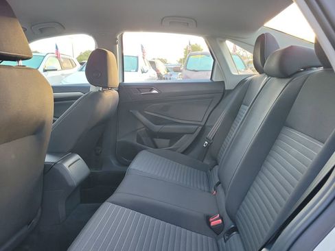 Used 2022 Volkswagen Jetta S image 8
