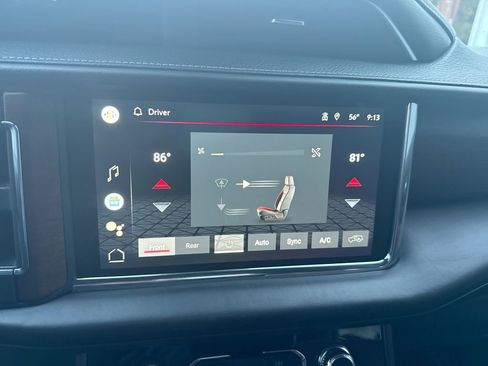 Used 2023 GMC Yukon XL Denali Ultimate image 25