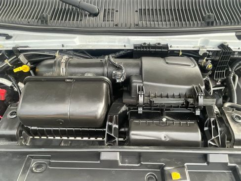 Used 2022 Ford E-350 and Econoline 350 Super Duty w/ Power Windows & Locks Group RWD image 10