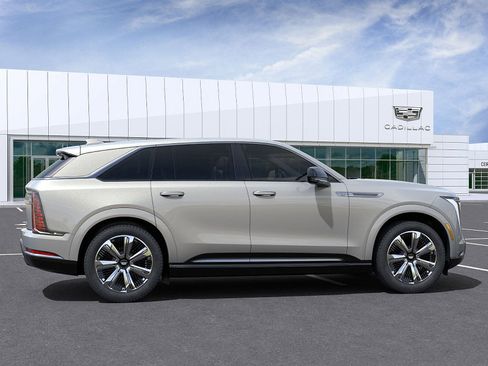 New 2025 Cadillac Escalade IQ Luxury 1 w/ Smart Trailering package image 5