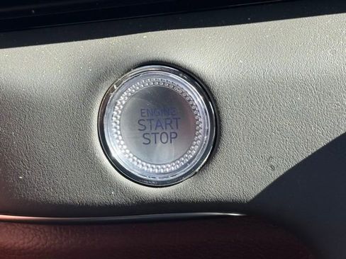 Certified 2025 Genesis GV80 3.5T Prestige image 35