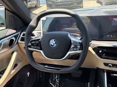 New 2026 BMW i4 eDrive40 w/ Parking Assistance Package RWD image 21