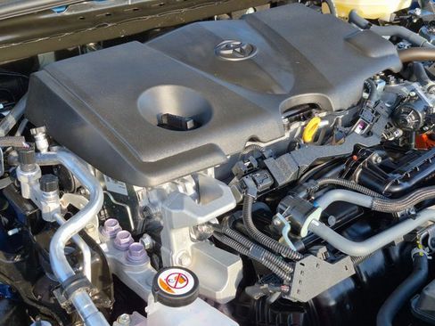 Used 2025 Toyota Camry LE image 22