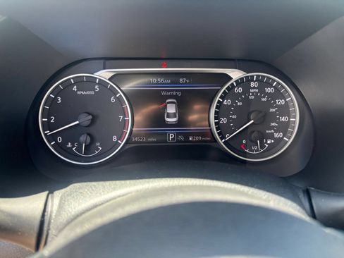 Used 2025 Nissan Sentra SV FWD image 38