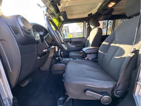 Used 2017 Jeep Wrangler Unlimited Sport w/ Quick Order Package 24S image 13