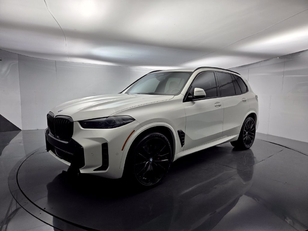 Used 2024 BMW X5 xDrive40i w/ M Sport Package AWD/4WD image 6