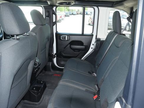 Used 2024 Jeep Wrangler Unlimited Sport AWD/4WD image 22