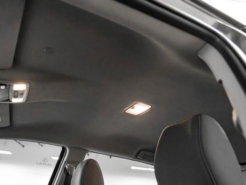 Used 2020 Toyota Tacoma SR5 RWD image 27